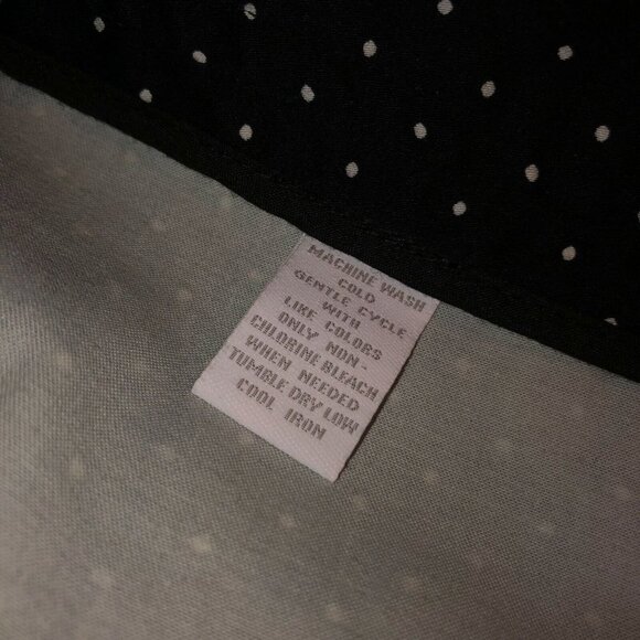 Charter Club Petite 12P Black Polka Dots Katherine Fit Cropped Pants Capris - Picture 8 of 8